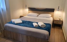Island View Apartments